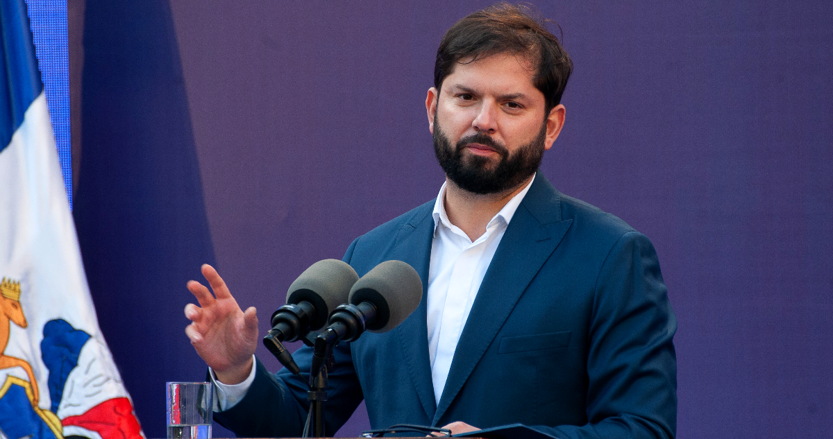 “Se abre paso a la condonación del CAE”: Boric le pone presión a la Cámara a horas de votación del FES