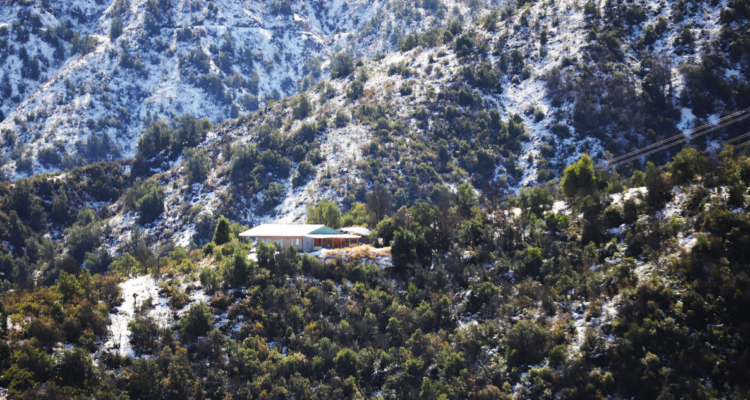 Cierran Cuesta La Dormida por caída de nieve y dictan alerta amarilla en Los Andes y San Felipe