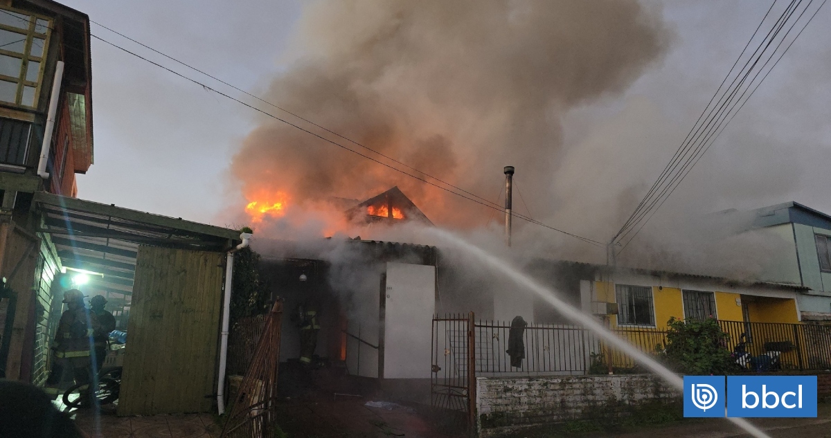 Menor muere en incendio que destruyó vivienda en San Antonio: cursaba primero básico