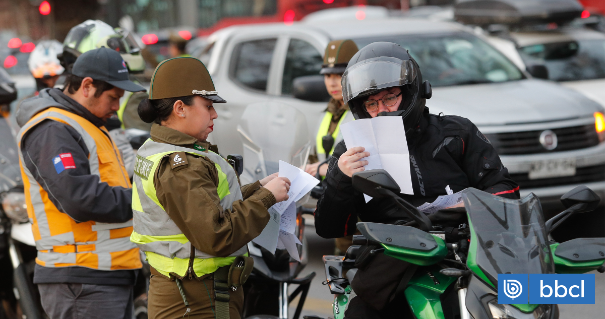 Restricción vehicular para este martes 5 de agosto: revisa las patentes que no pueden transitar