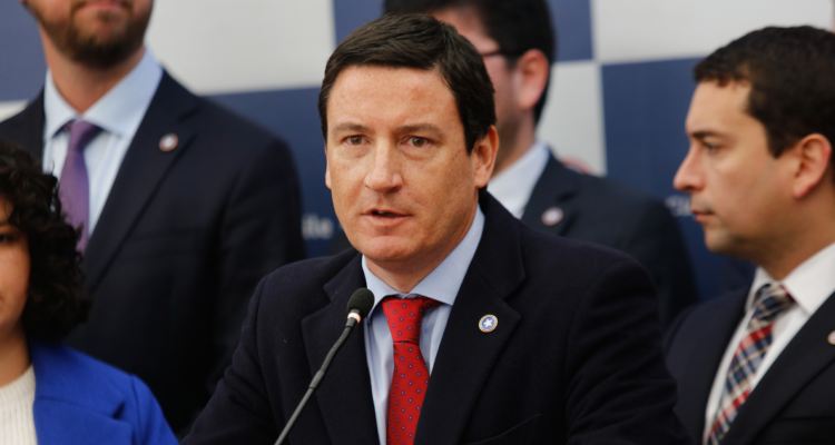 Squella (Rep) por críticas a Kast: “Lo que tratan de instalar como autoritarismo, es determinación”