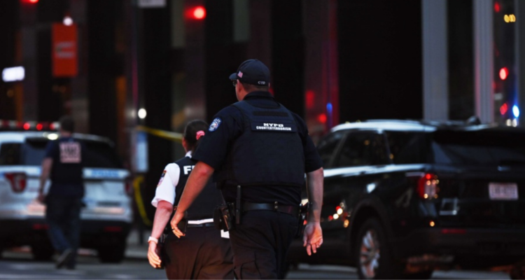 Tiroteo deja nueves fallecidos y 3 heridos en Nueva York.