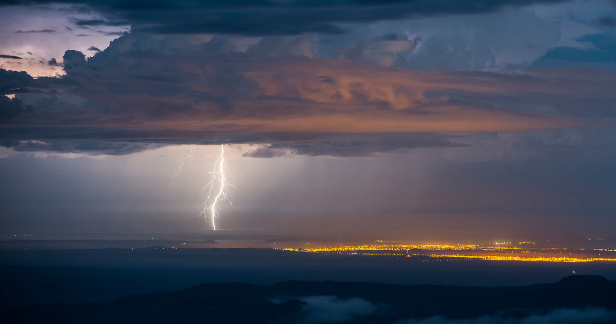 Tormenta eléctrica