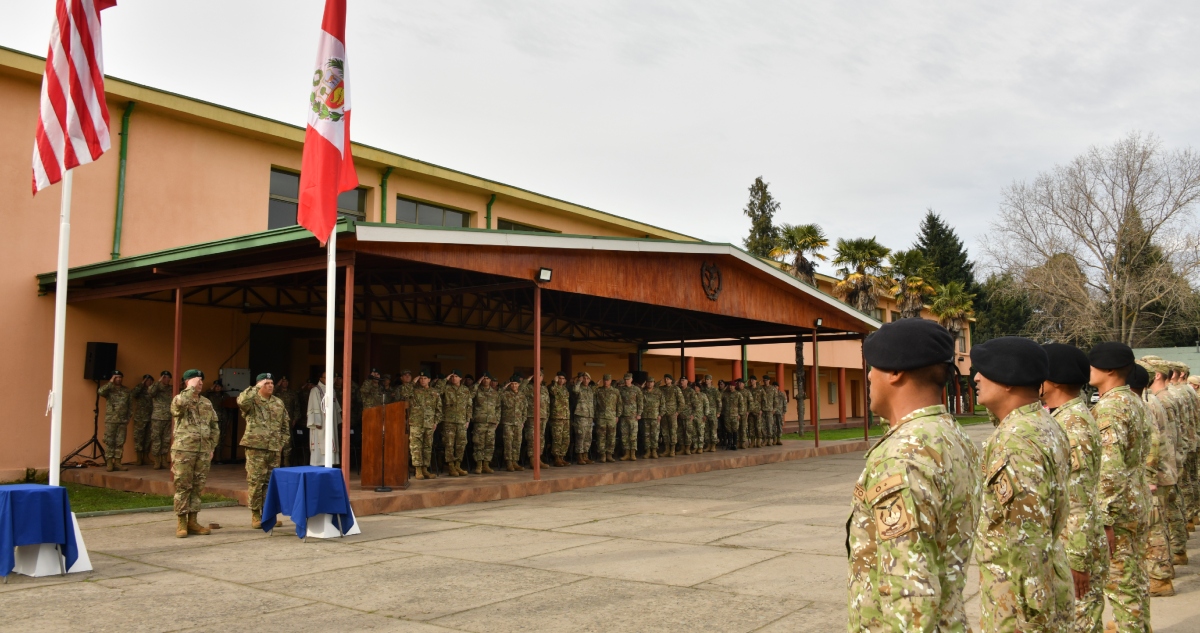 Tropas montaña de ejércitos
