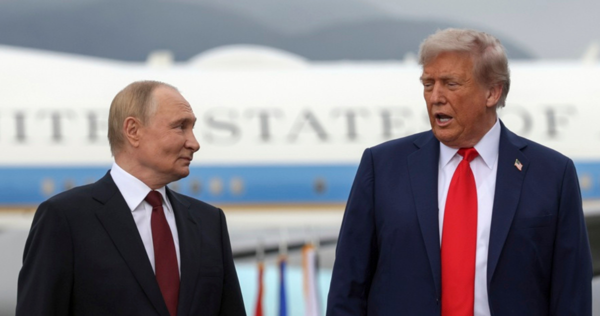Trump y Putin: Un borgeano laberinto de cumbres por Ucrania