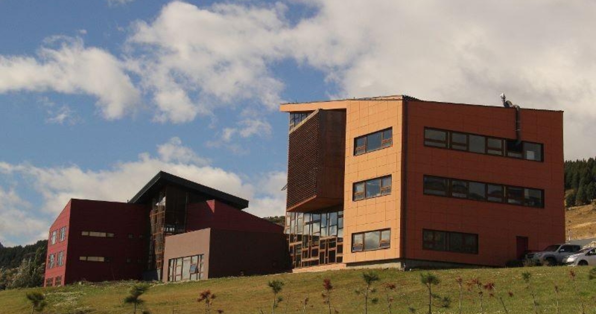 Uach cerrará carreras en campus Patagonia