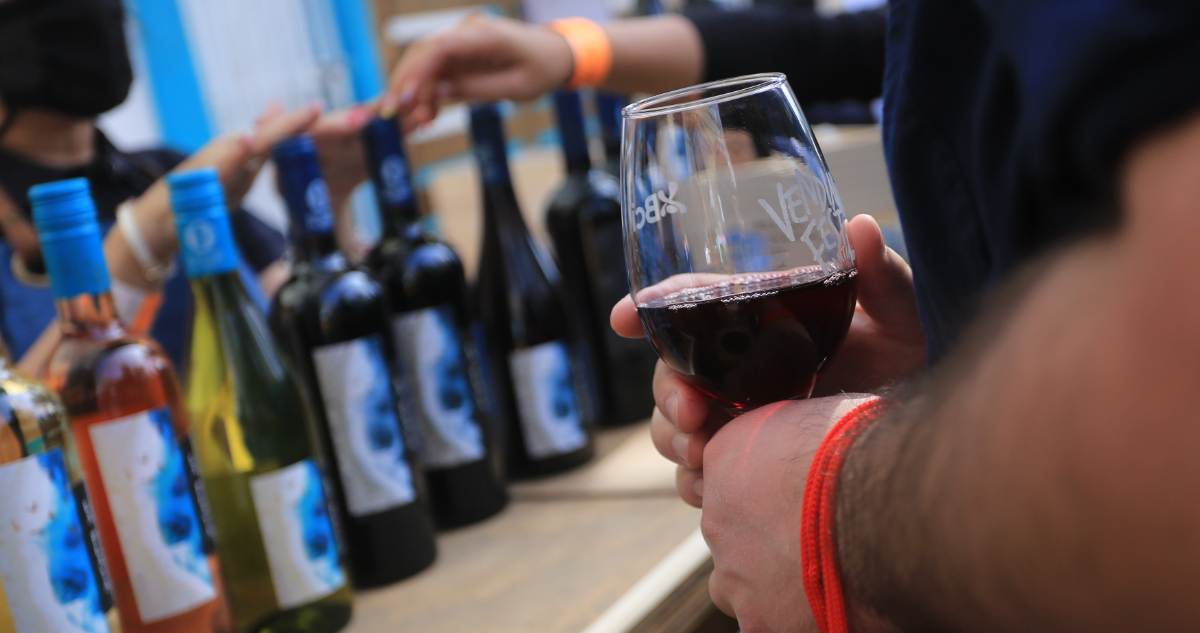 La exportación de vino chileno cae en EEUU por los aranceles, a la vez que crece en Brasil y UK