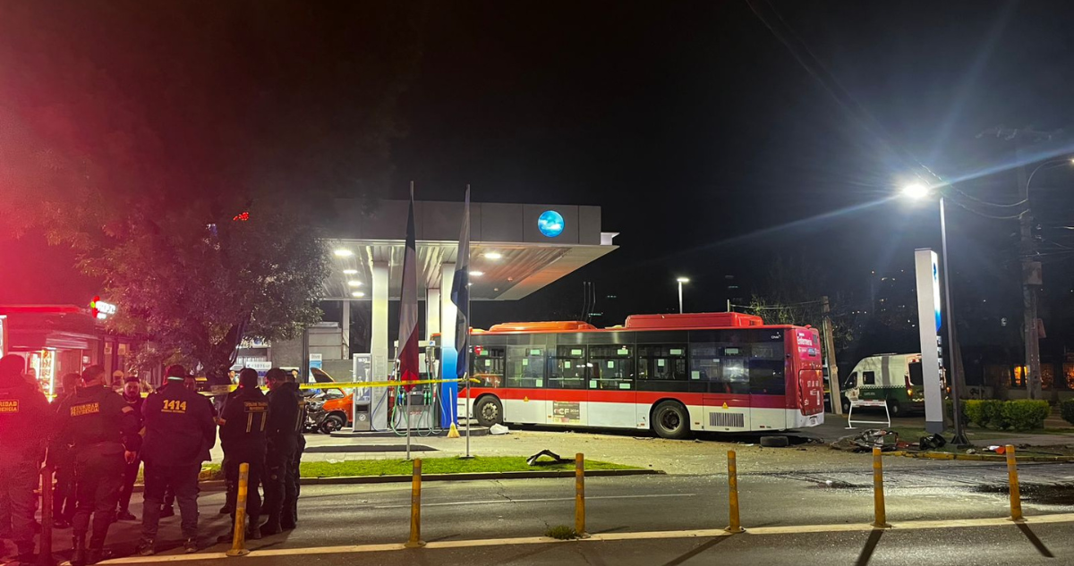 Accidente en Providencia deja una persona fallecida y dos lesionadas.