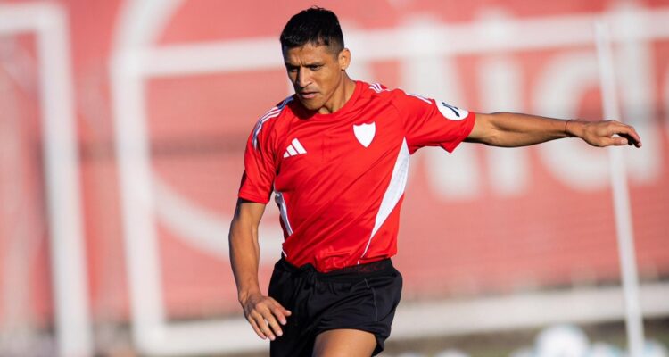 Alexis Sánchez dio extensa entrevista en España.