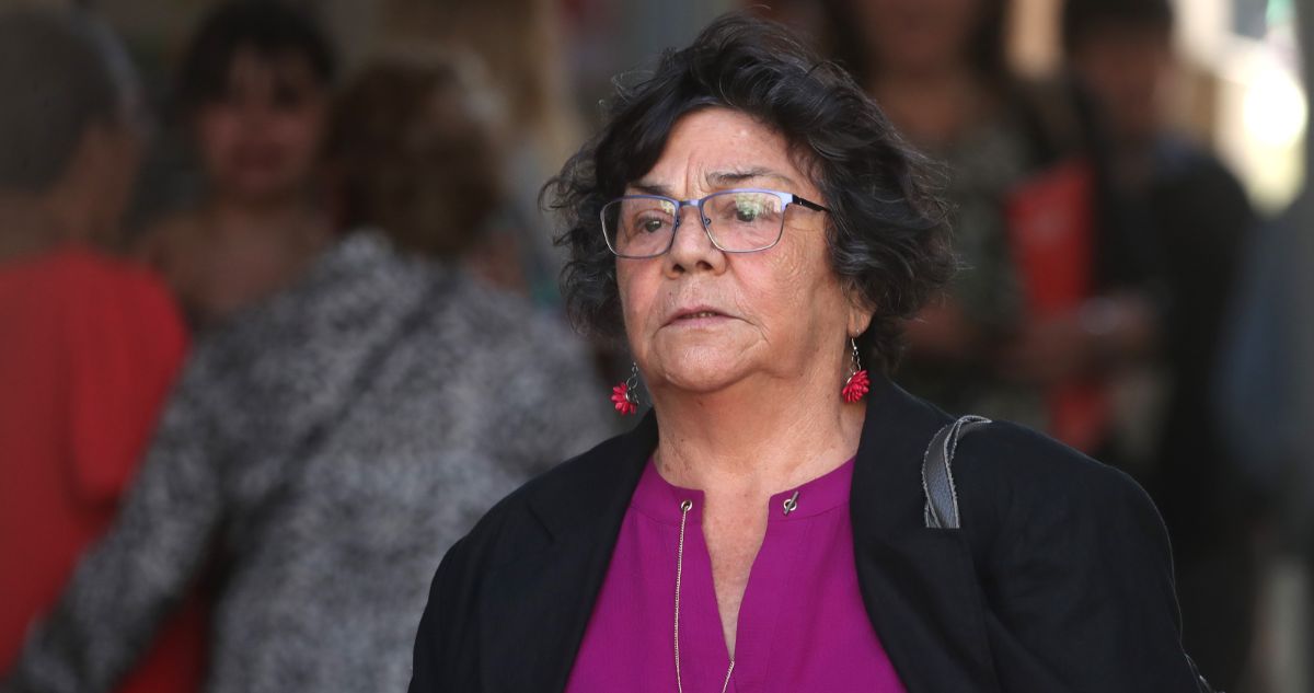 Alicia Lira por reportaje sobre Bernarda Vera: “En ninguna parte comprueba o dice que es ella”