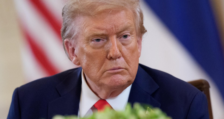 EEUU con Trump mantiene una mirada neocolonial y despectiva sobre América Latina, imponiendo sanciones, conflictos y presiones estratégicas