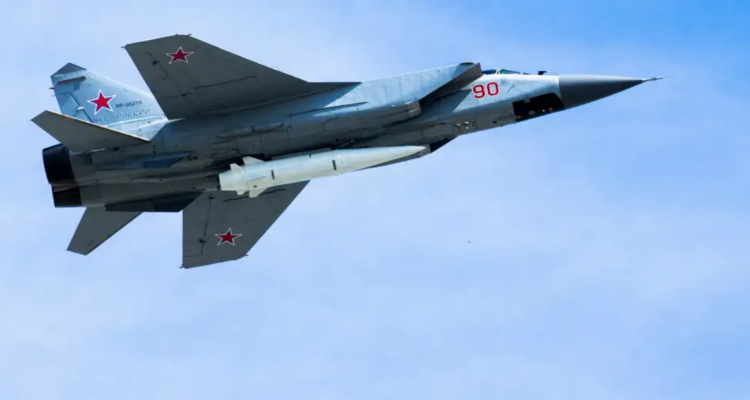 Aviones rusos de combate violan el espacio aéreo de Estonia