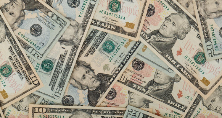 Bolivia aumenta sus reservas internacionales en busca de estabilidad por crisis de dólares