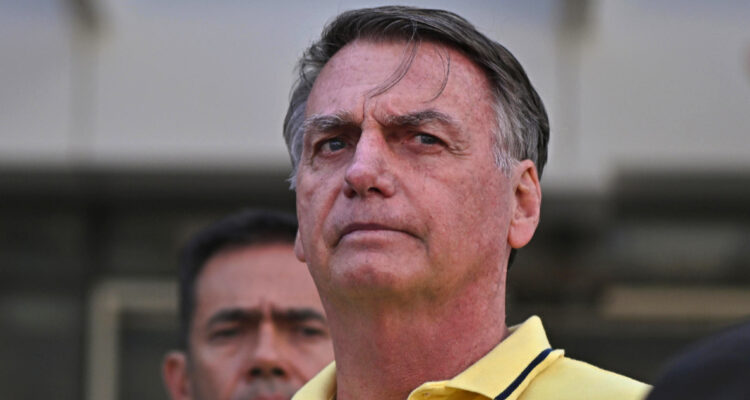 Bolsonaro elude por ahora prisión inmediata pese a condena de 27 años de cárcel por intento de golpe