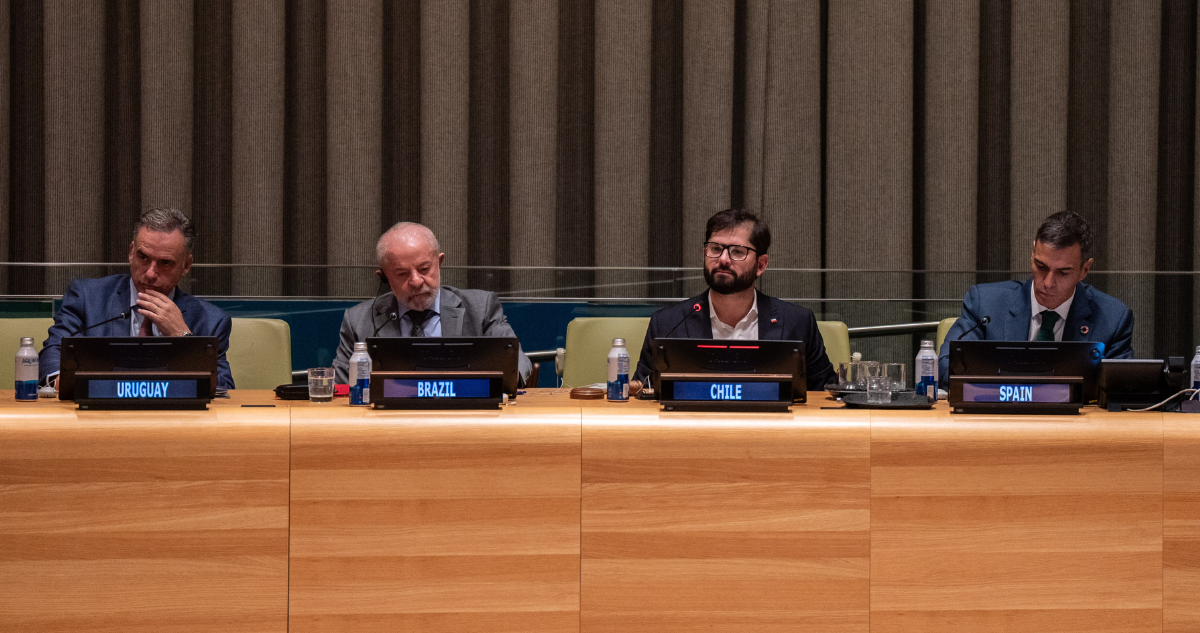 Boric pide que el progresismo no baje los brazos ante amenazas: “Solo no se salva nadie”