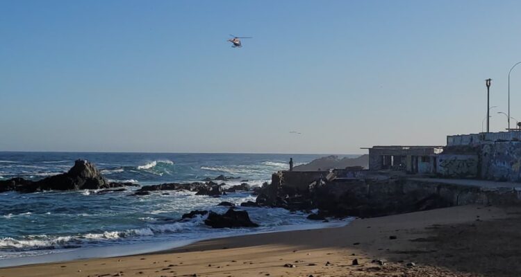 Búsqueda de adolescente en playa Las Torpederas