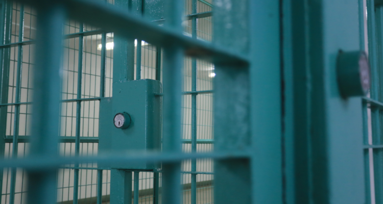 Interior de cárcel por prisión preventiva a traumatólogo acusado por abusos sexuales en Viña del Mar