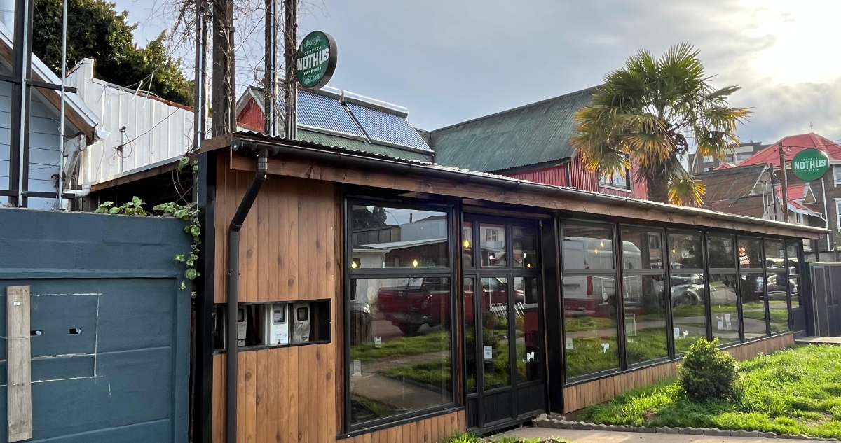 SEC abre investigación tras explosión de gas en cervecería que dejó a 2 personas quemadas en Valdivia