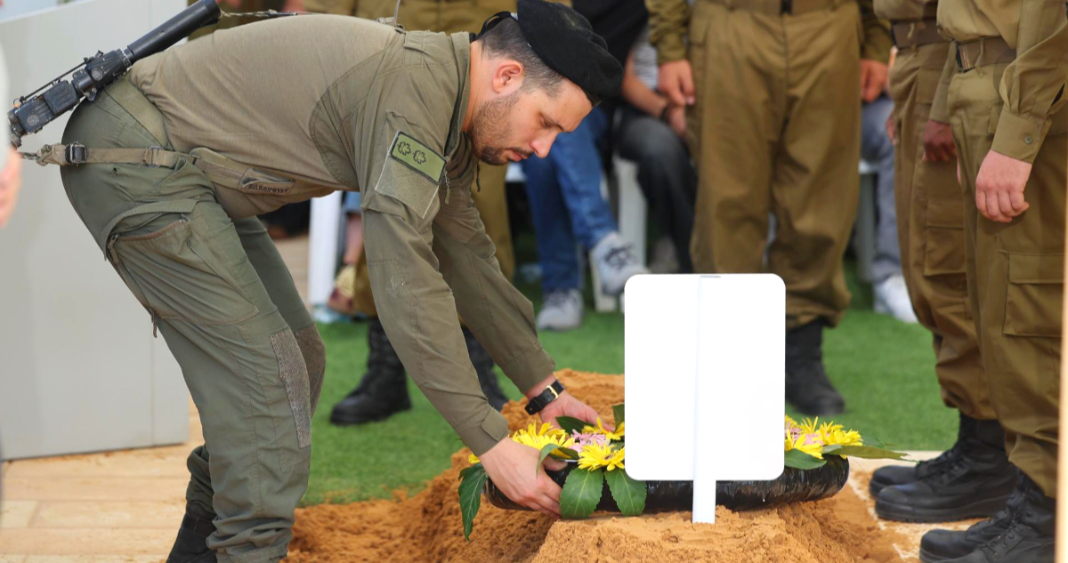 Confirman que uno de los soldados caídos en Gaza era hijo de chilenos: familia recibe apoyo consular