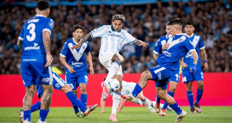 Racing eliminó a Vélez y es primer semifinalista de Copa Libertadores.