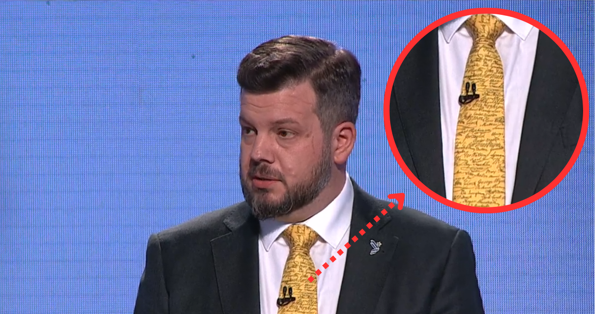 Close Up a corbata de Johannes Kaiser