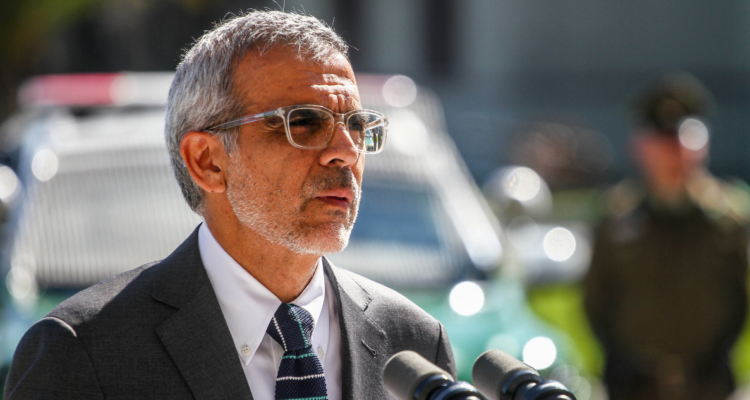 Cordero confirma que dos de los cinco detenidos por ingresar ketamina a Chile son policías peruanos