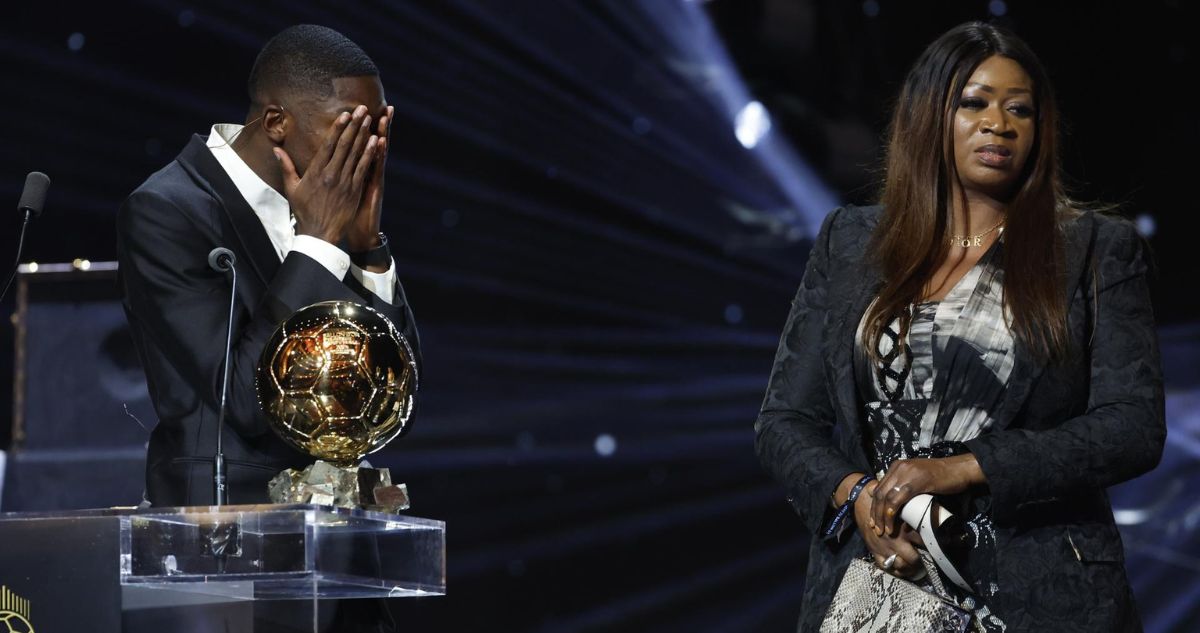 Ousmane Dembélé no aguanto las lágrimas tras ganar Balón de Oro: su madre subió al escenario