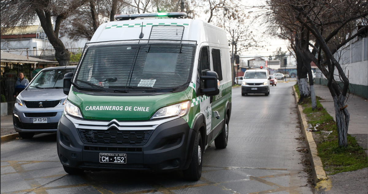 Detienen a dos sujetos con amplio prontuario policial en Los Ángeles: estaban prófugos