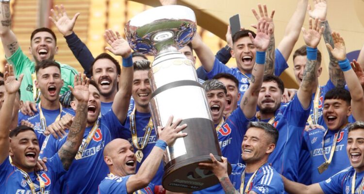 La U se quedó con la Supercopa 2025.