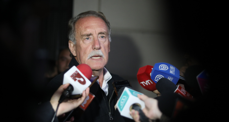 Eduardo Artés: “No lo vamos a dejar, sacamos a Pinochet y no va a durar nada un gobierno con Kast”