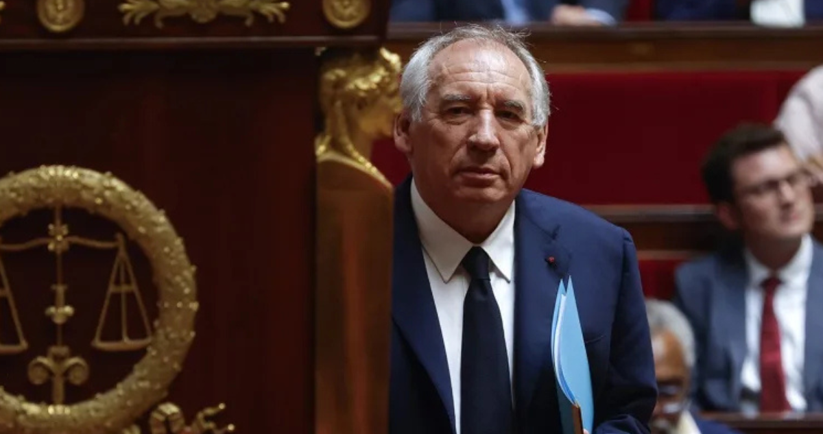 Cae Gobierno de Bayrou en Francia: primer ministro pierde moción de confianza y deberá dimitir