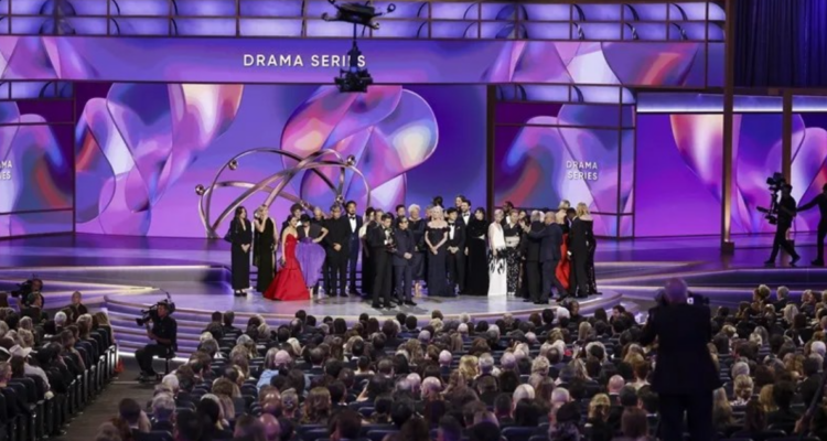 Dónde y a qué hora ver los Premios Emmy 2025 este domingo: revisa aquí son los nominados
