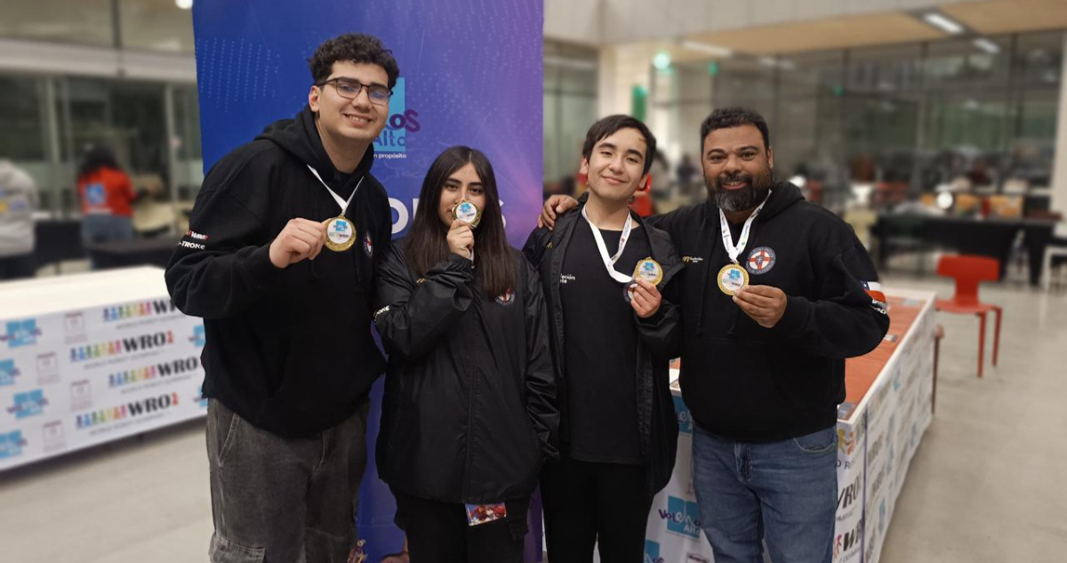 Equipo chileno que irá a las olimpiadas de robótica en Singapur