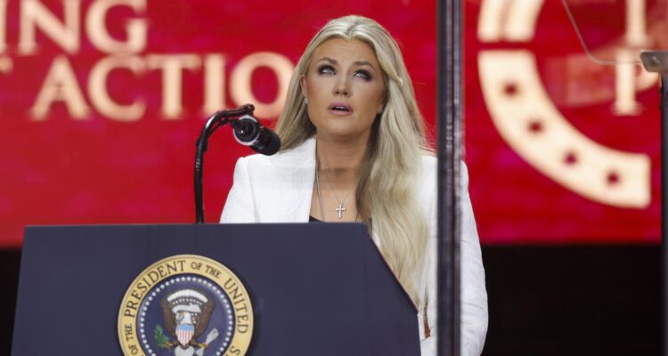 Erika Kirk, viuda de Charlie Kirk