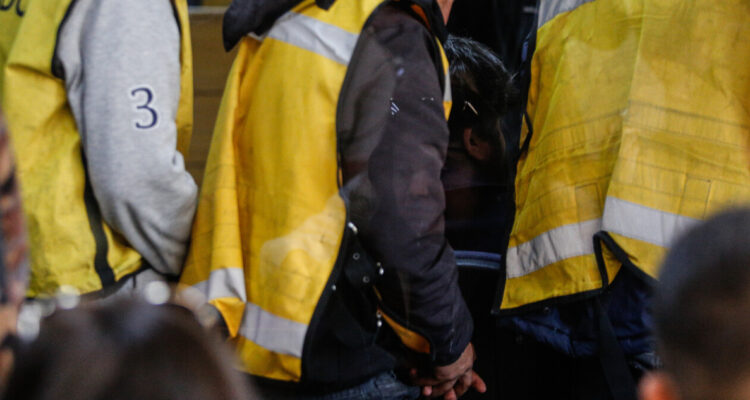 Detienen a venezolanos acusados de ser parte de “franquicia” del Tren de Aragua en Los Lagos