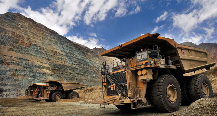 “Anglo pasa de ser presa a depredador”: Expertos resaltan magnitud de la mega fusión “Anglo Teck”