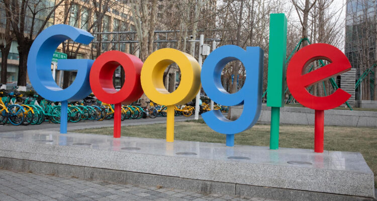 Tras histórico caso antimonopolio: Juez de EEUU deja a Google quedarse con Chrome pero con condiciones