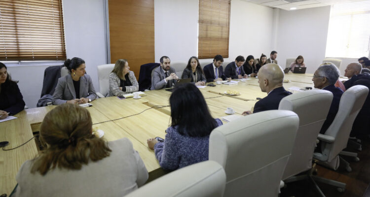 Ejecutivos del Grupo Banco Mundial visitan Chile para conocer avances en transición energética