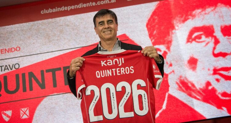Gustavo Quinteros fue presentado en Independiente.