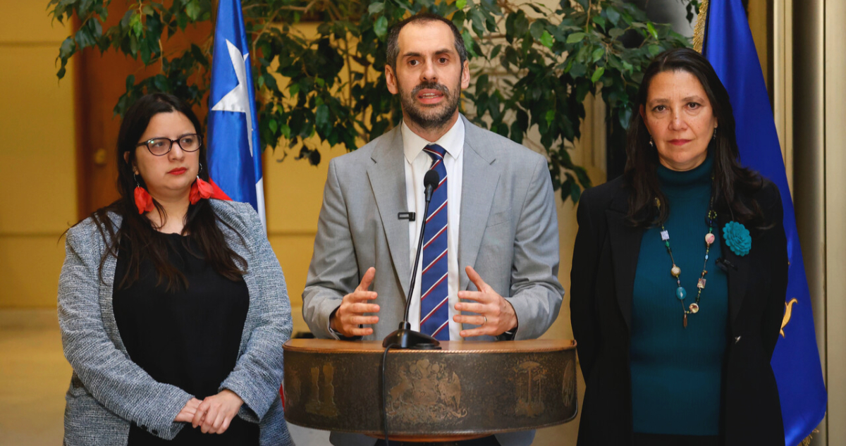 Hacienda ingresa Presupuesto 2026 al Congreso destacando menor crecimiento de la deuda en una década