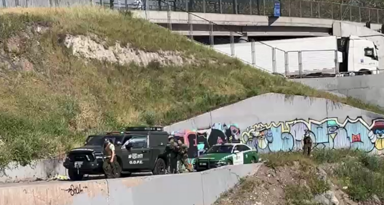 Investigan hallazgo de cadáver en el cauce del río Mapocho en Santiago