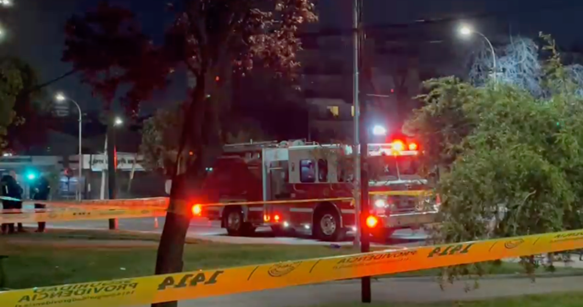 Hombre se quema a lo bonzo en pleno Parque Bustamante de Providencia