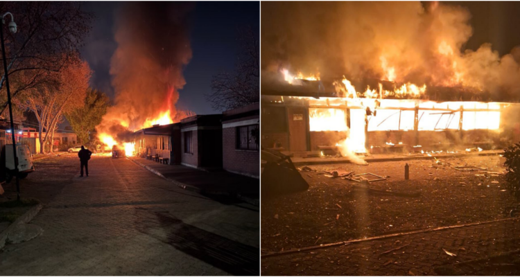 Bomberos combaten incendio en dependencias de la Municipalidad de Cerro Navia