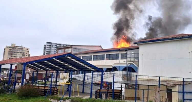Incendio de viviendas en Reñaca