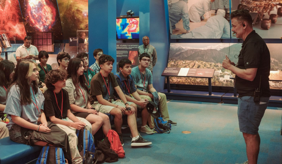 Estudiantes participan en inmersión científica en Estados Unidos