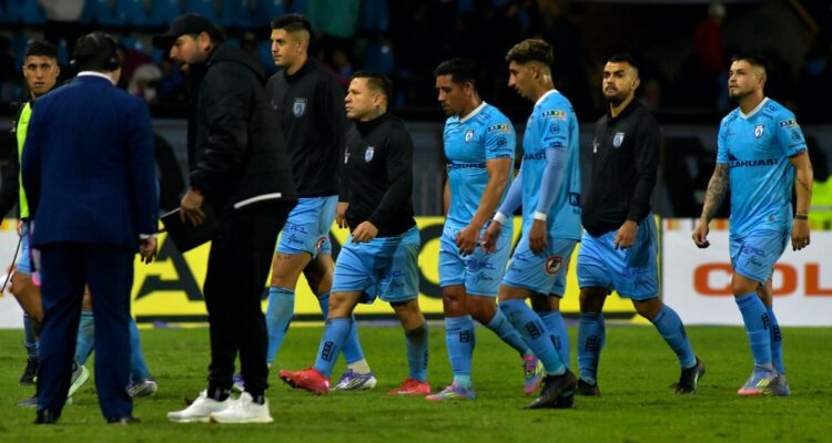 Iquique amenaza jugador