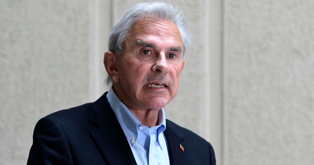 Moreira (UDI) se descuelga de la oposición y respalda nominación de Michelle Bachelet a la ONU