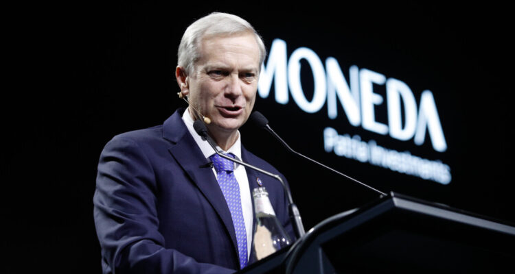 “La mentira de la semana”: Kast desmiente vínculo con red de bots tras reportaje