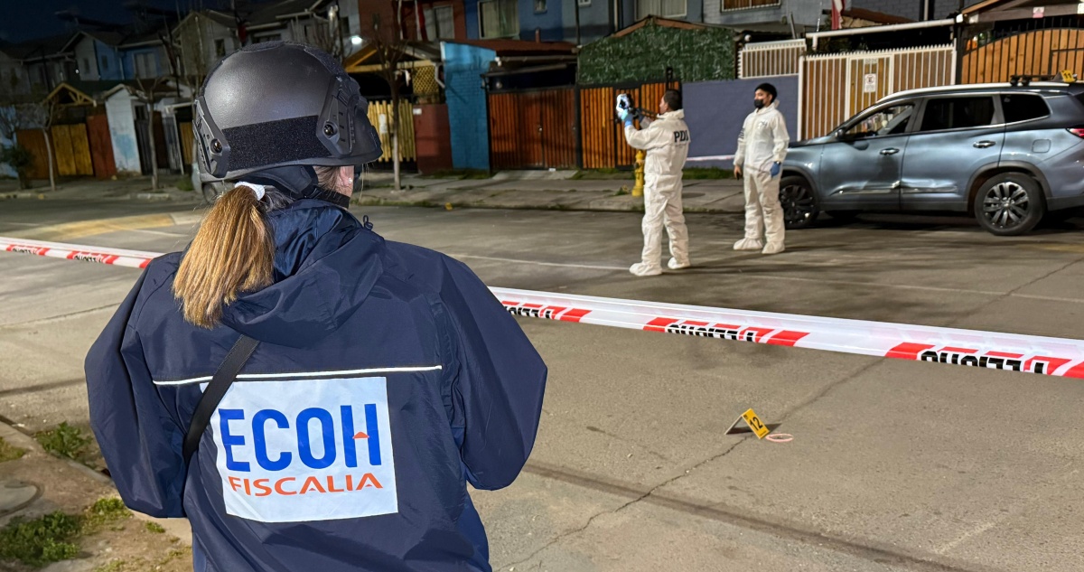 Estudiante de TENS es asesinado en La Pintana: lo alcanzó una “bala loca” cuando iba a su práctica