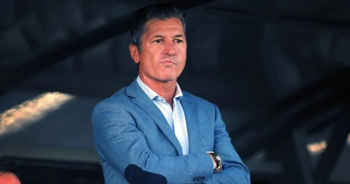 Tras breve y olvidable interinato de Bozán: La Serena anuncia a su cuarto entrenador de la temporada